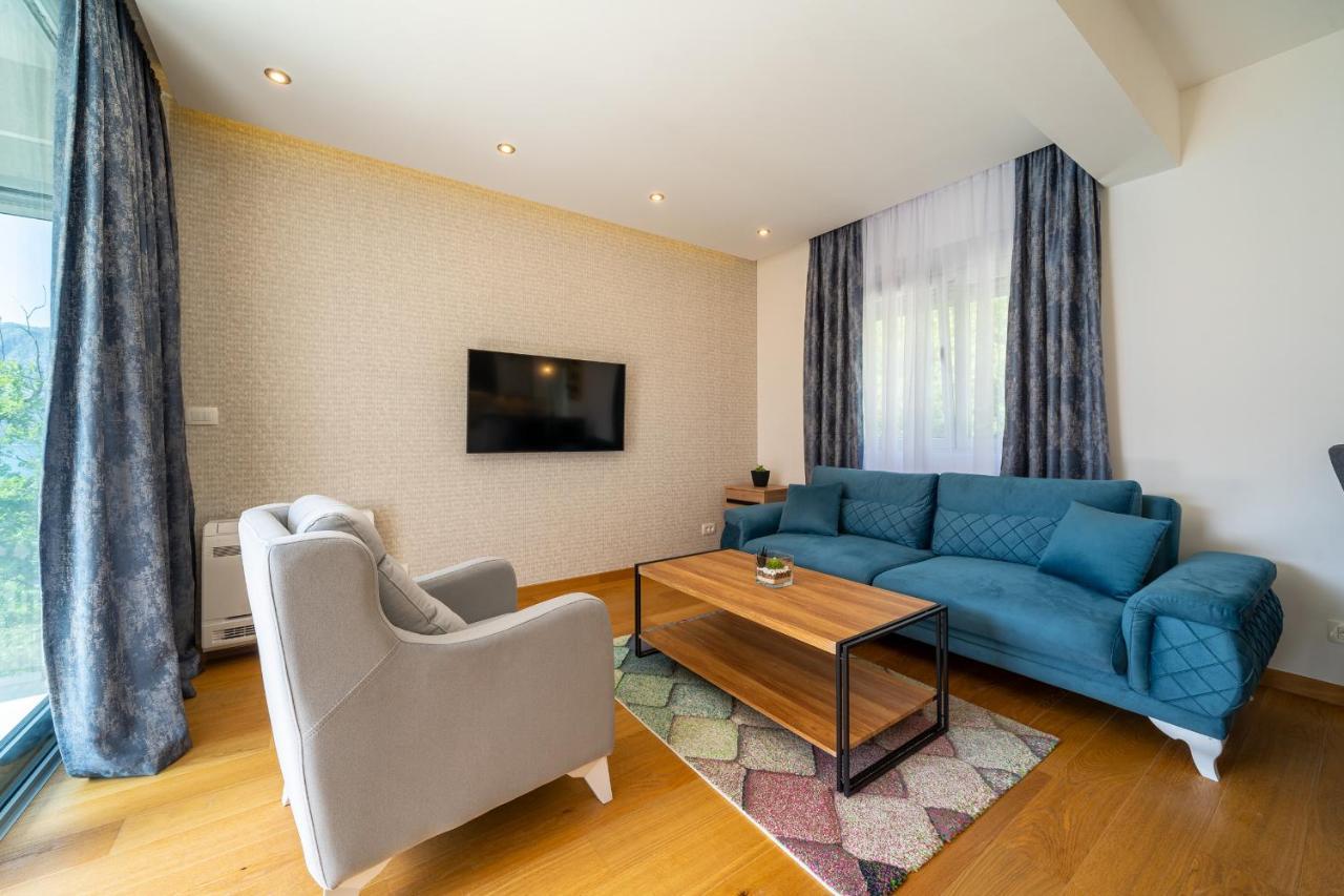 Luxury Dream View Apartment コトル エクステリア 写真