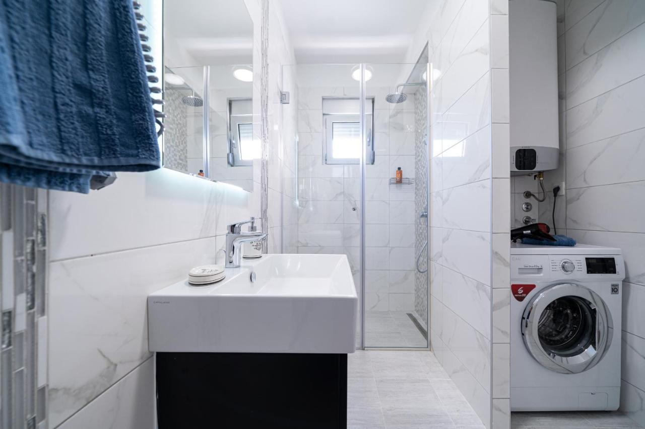 Luxury Dream View Apartment コトル エクステリア 写真
