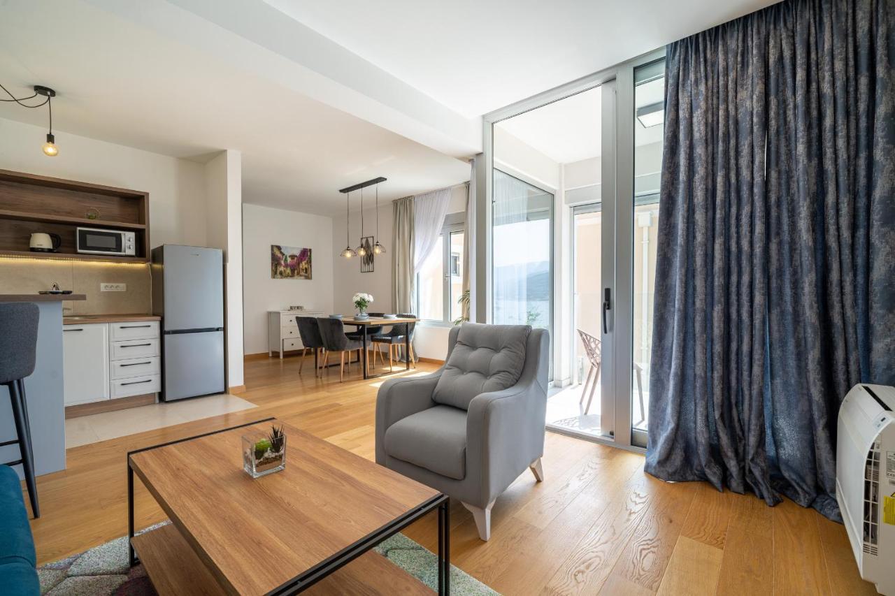 Luxury Dream View Apartment コトル エクステリア 写真