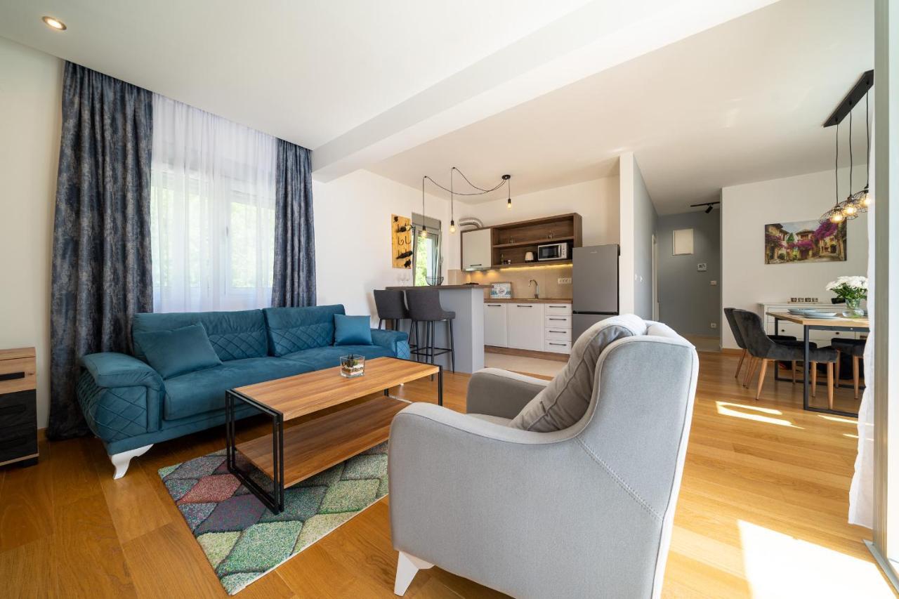 Luxury Dream View Apartment コトル エクステリア 写真